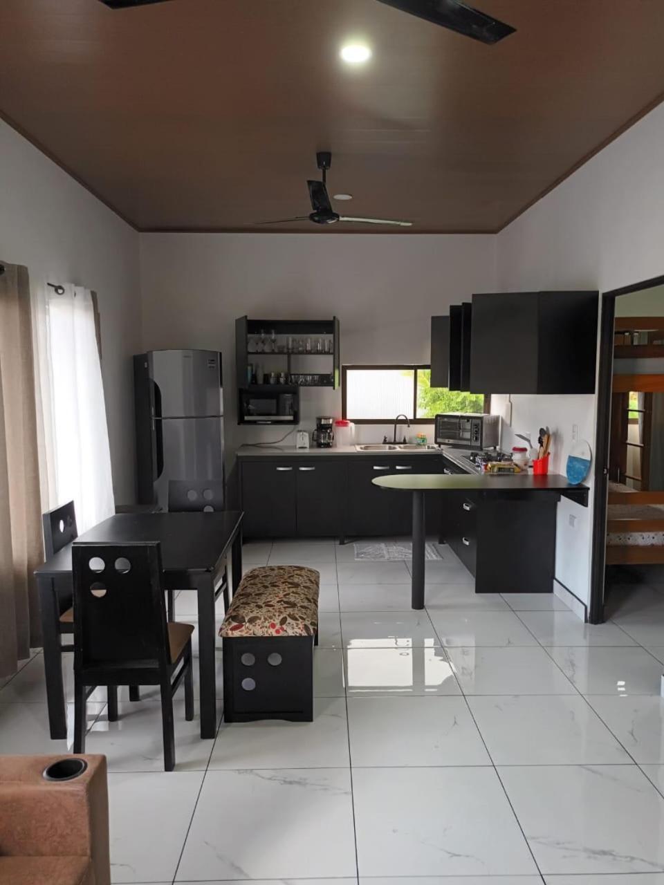 Apartamento Rodriguez Quepos Esterno foto