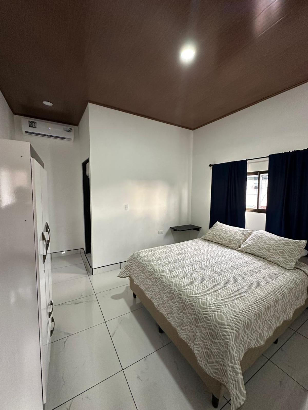 Apartamento Rodriguez Quepos Esterno foto